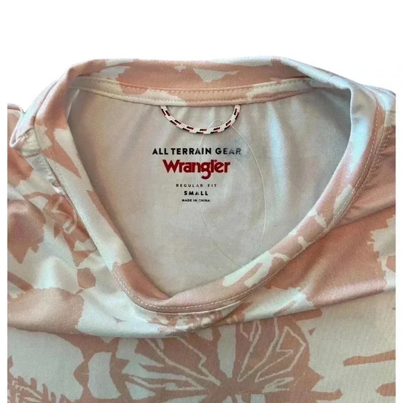 Wrangler ATG Women’s Performance Floral Tee Size Small - Picture 5 of 8